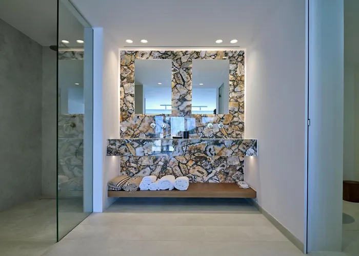 Empire Luxury ヴィラ *