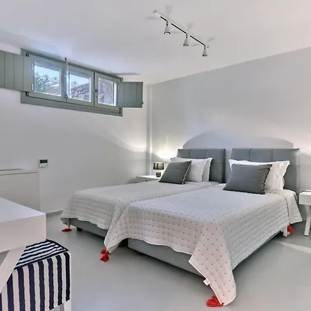 Empire Luxury * 산타 마리아