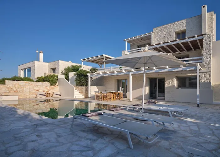 Empire Luxury Villa *