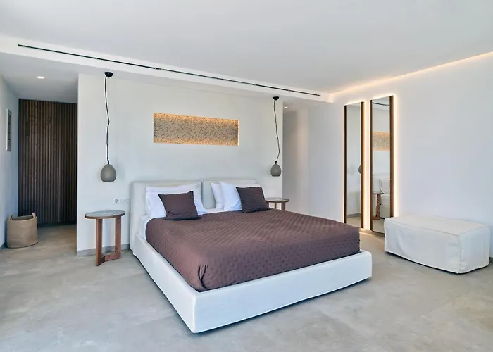 Empire Luxury Villa Santa Maria (Paros)