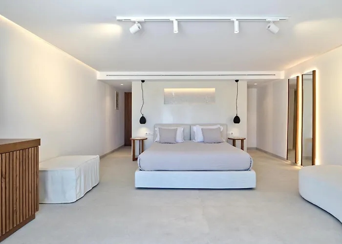 Empire Luxury Villa Santa Maria (Paros)